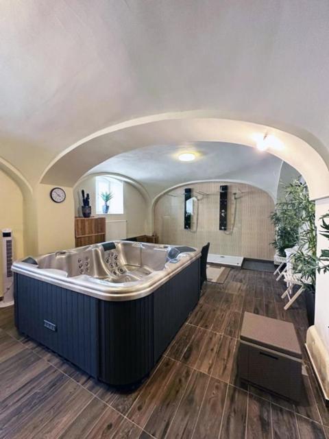 Wienerwald Residenz Baden Bagian luar foto