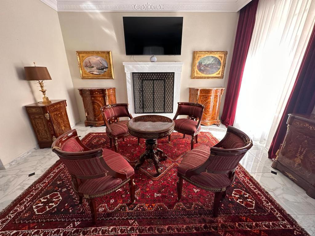 Wienerwald Residenz Baden Bagian luar foto