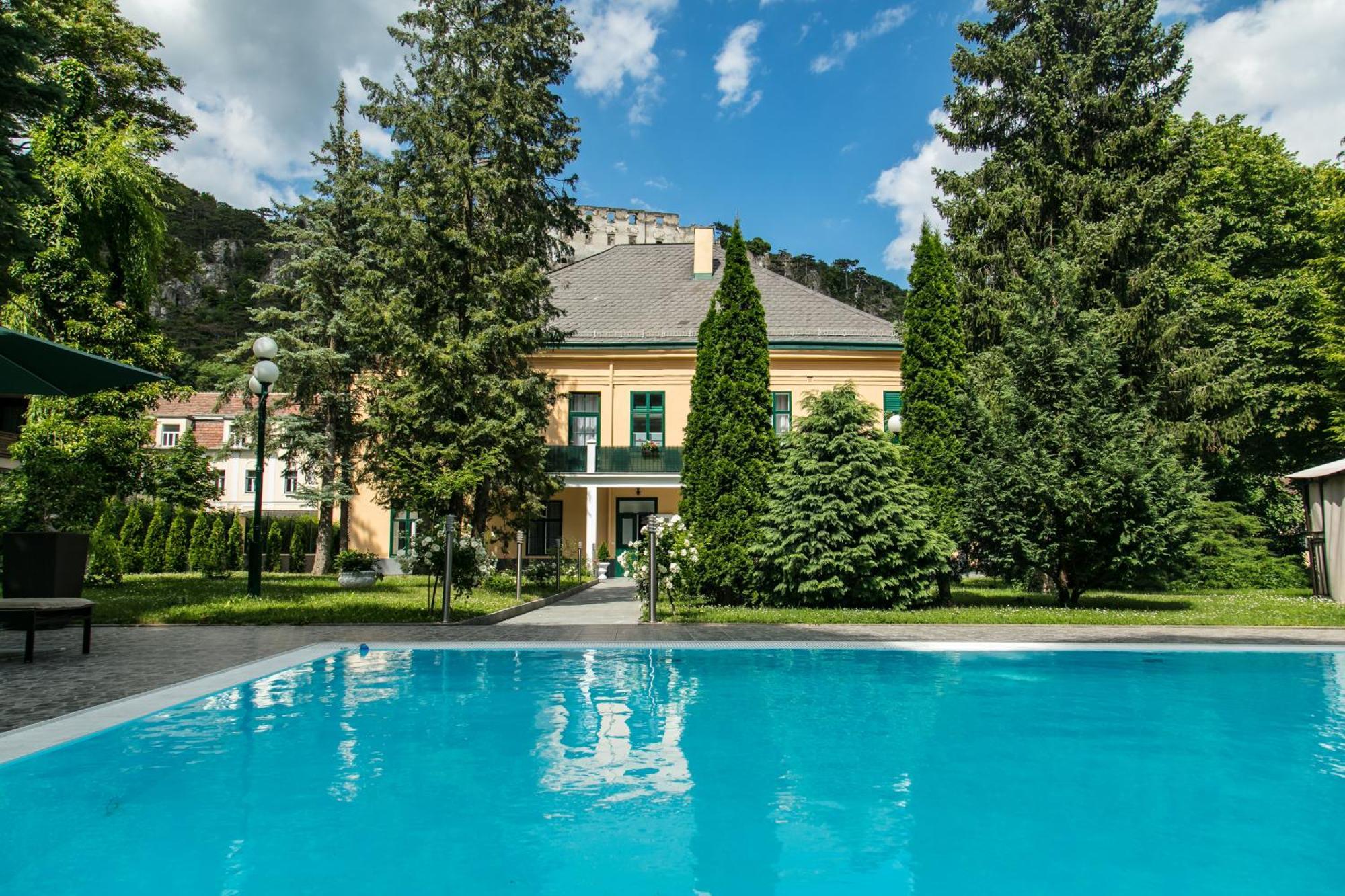 Wienerwald Residenz Baden Bagian luar foto